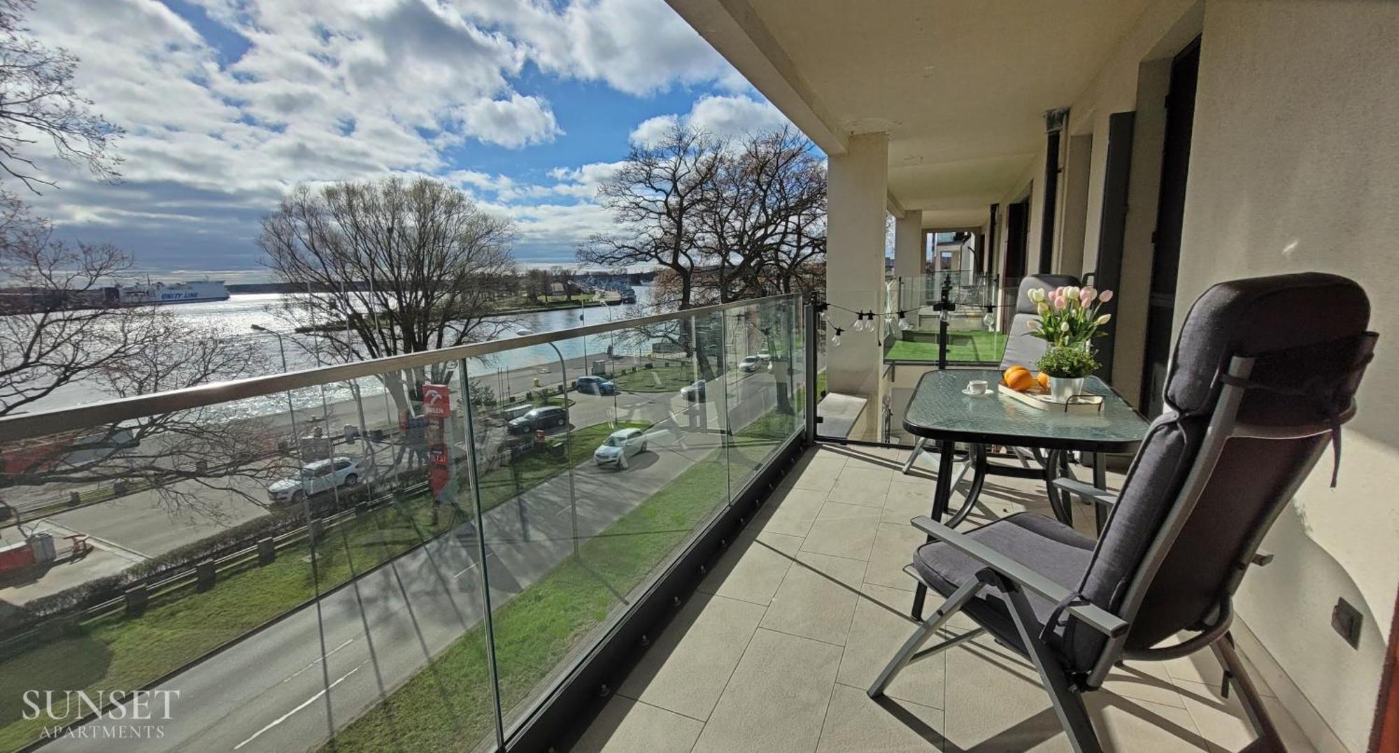 Sunset Apartments - Flotylla. Widok Na Port + Parking. 슈비노우이스쳬 외부 사진